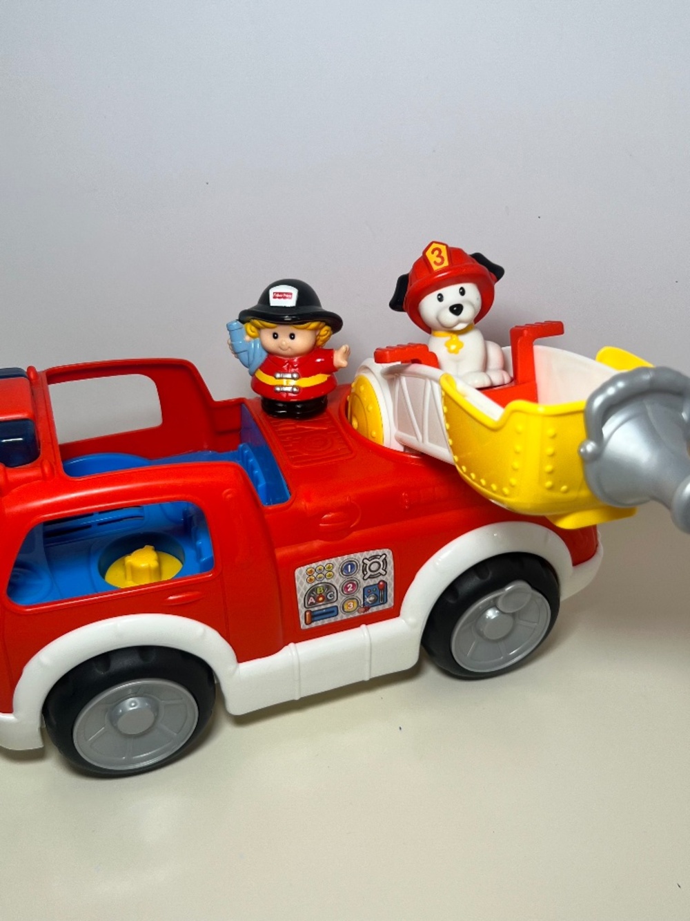 Fisher Price Little People 123 Firetruck Sounds and Lights Dog Fireman Ladder
